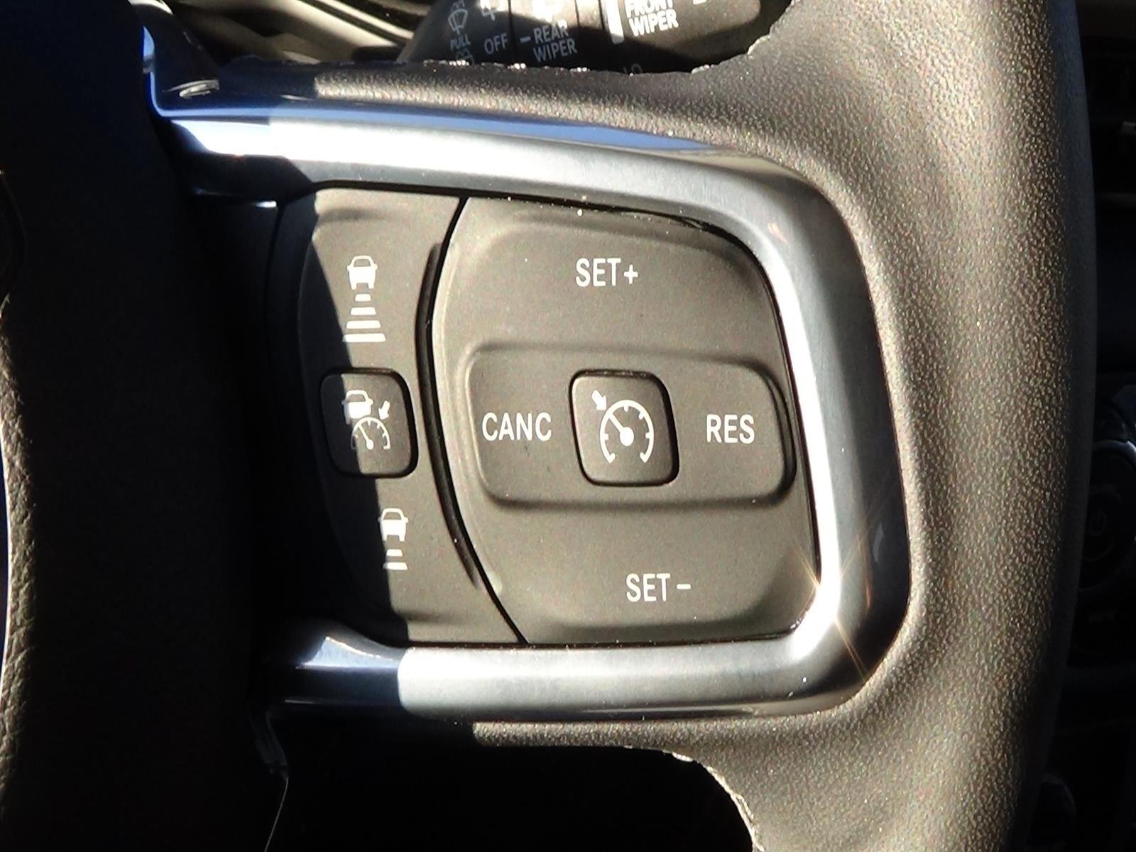 Used 2024 Jeep Wrangler Unlimited w/ Convenience Group AWD/4WD image 23