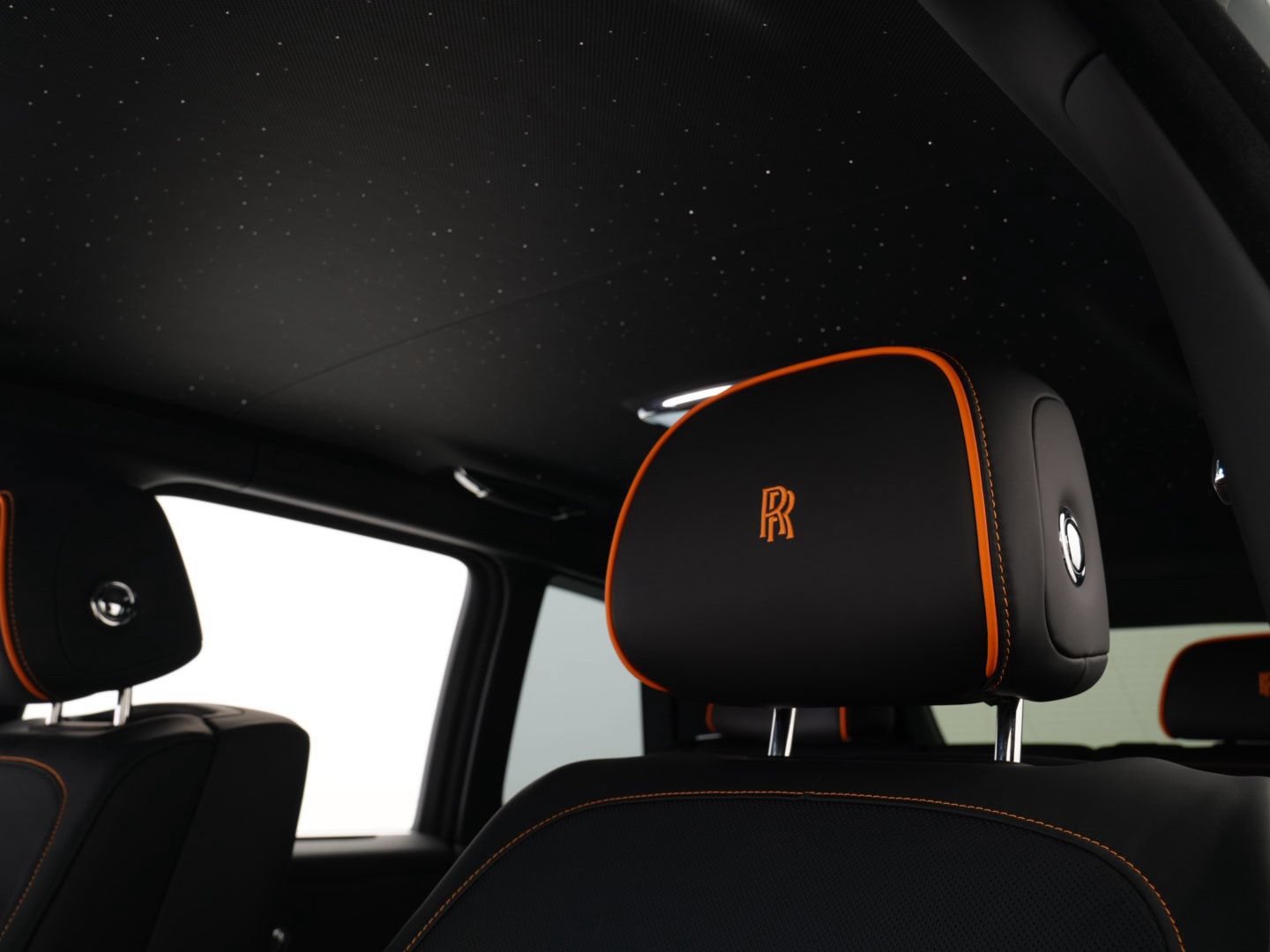 New 2027 Rolls-Royce Cullinan Black Badge AWD/4WD image 8