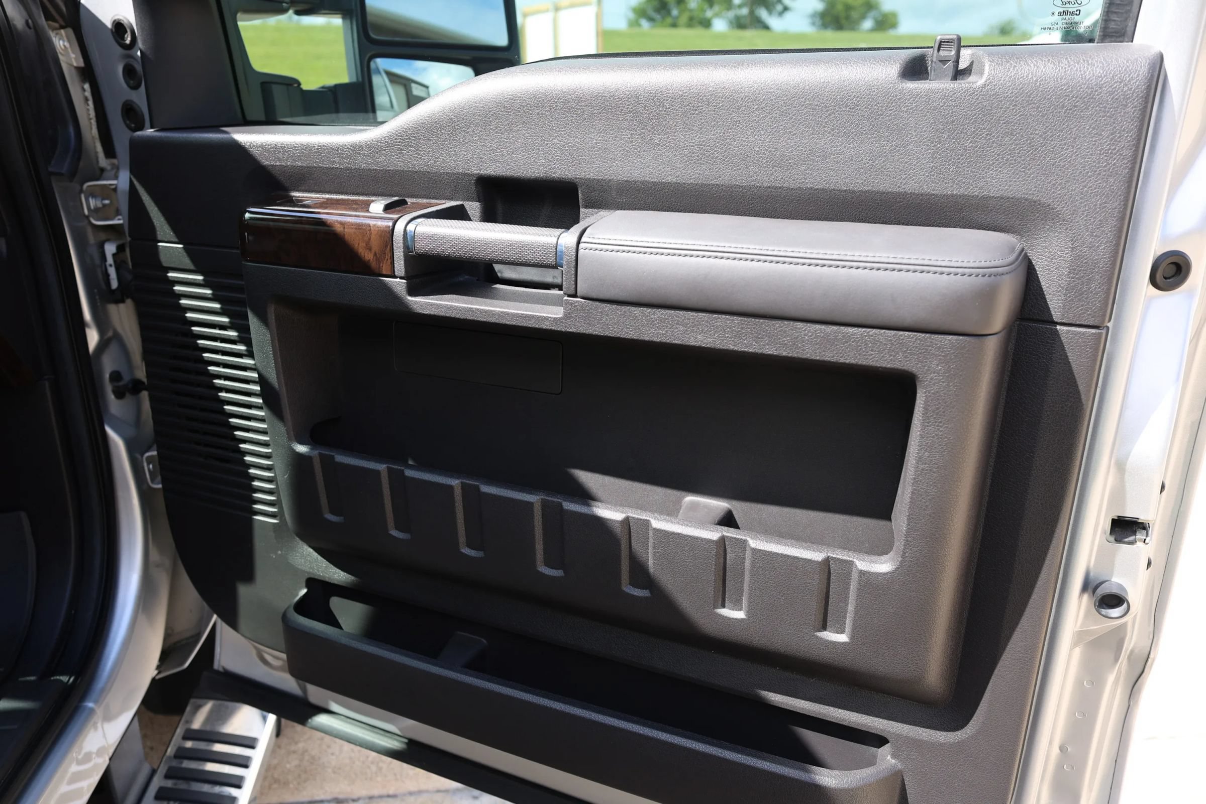 Used 2016 Ford F350 Platinum AWD/4WD image 41