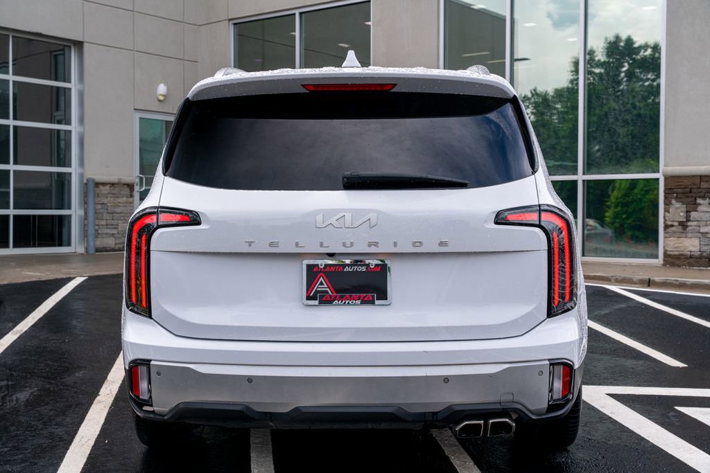Used 2024 Kia Telluride EX w/ EX Captain's Chair Package FWD image 14
