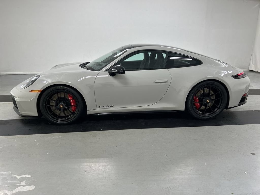Certified 2026 Porsche 911 Carrera GTS RWD image 6