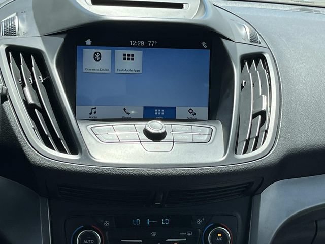 Used 2018 Ford Escape SE w/ SE Sync 3 Package FWD image 14