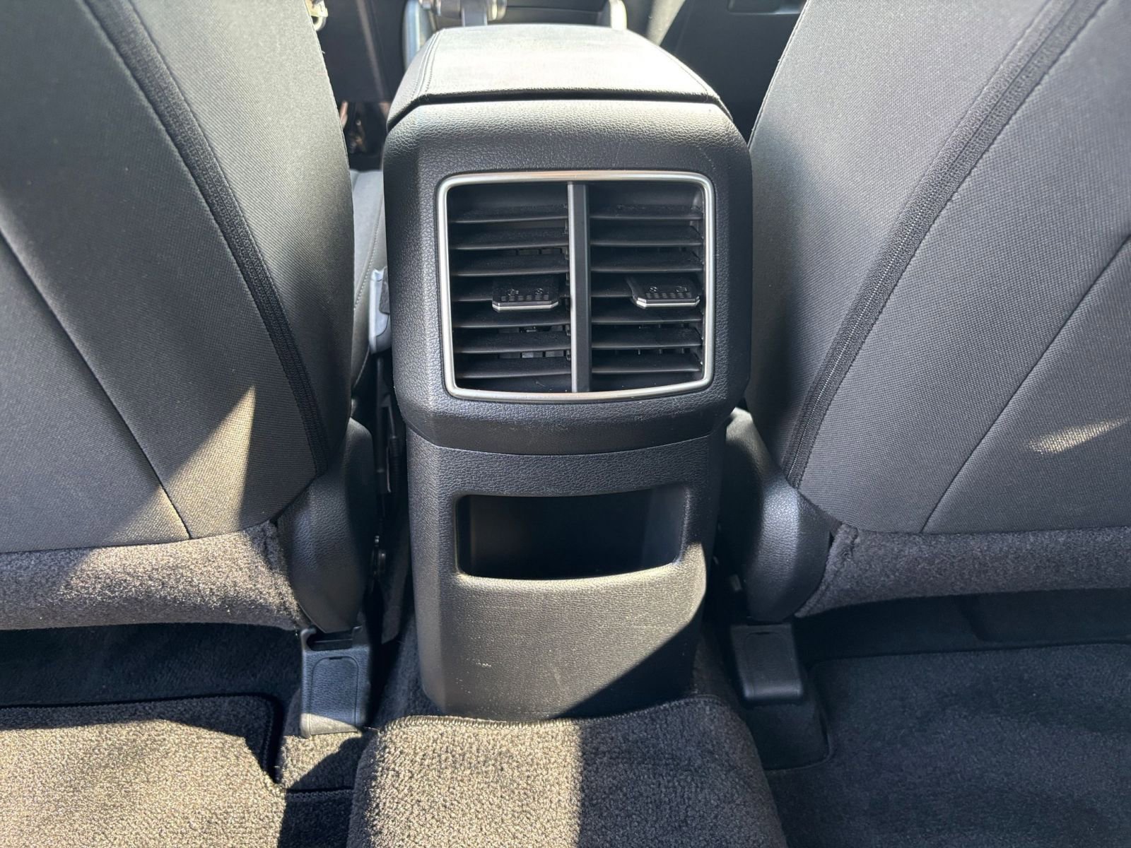 Used 2025 Kia Sportage LX image 22