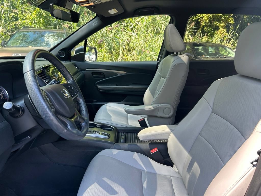 Used 2023 Honda Passport EX-L image 12