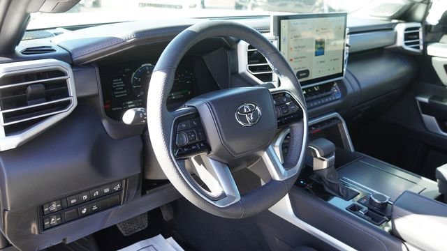 Used 2025 Toyota Tundra Platinum image 18