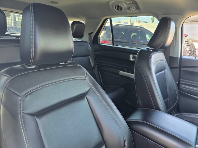Used 2023 Ford Explorer XLT w/ Equipment Group 202A RWD image 14