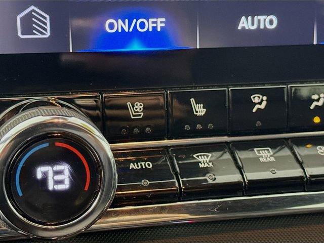 Used 2023 Chevrolet Colorado Z71 w/ Z71 Convenience Package 2 AWD/4WD image 19