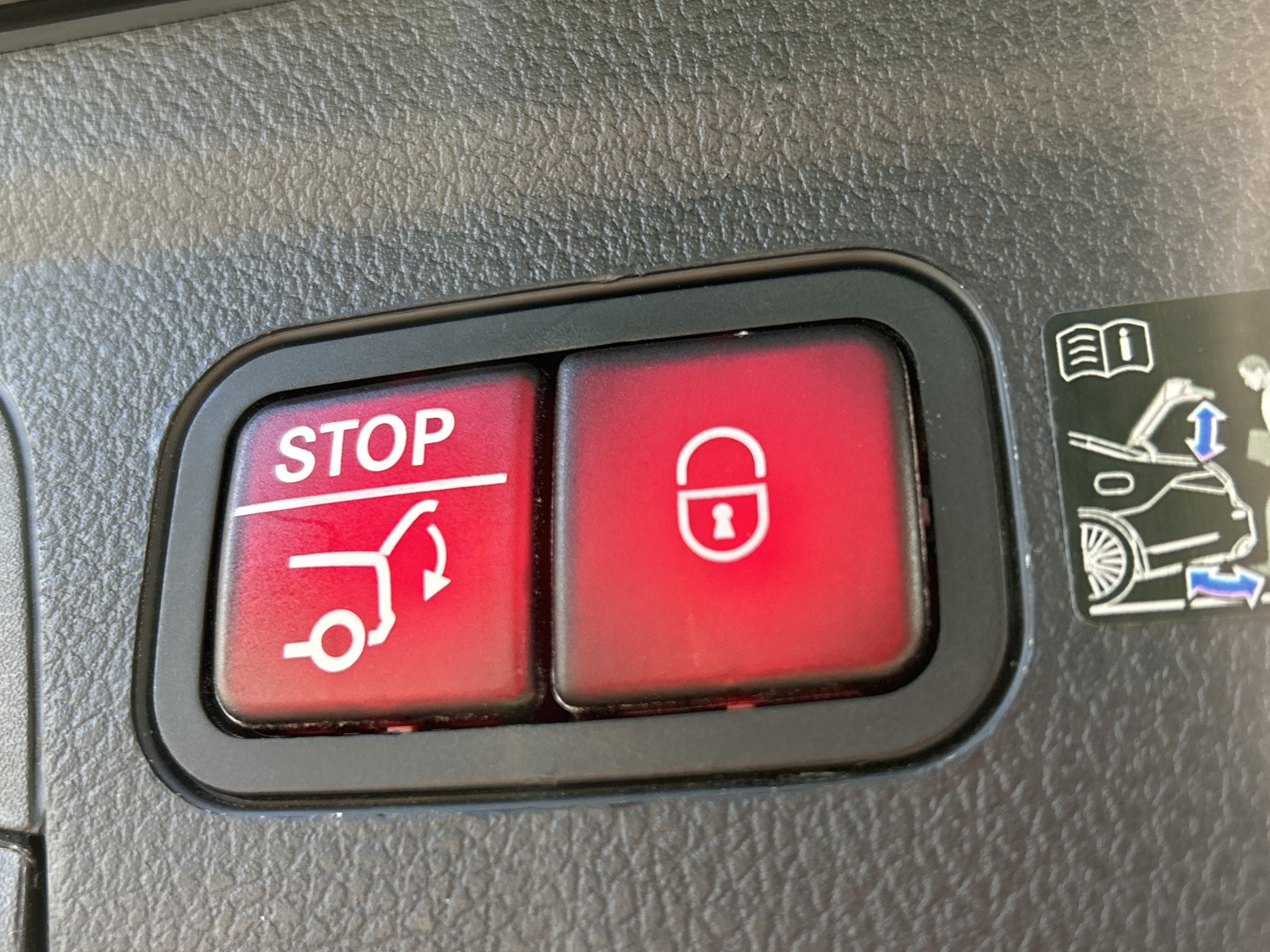 Certified 2025 Mercedes-Benz GLE 450e 4MATIC image 20