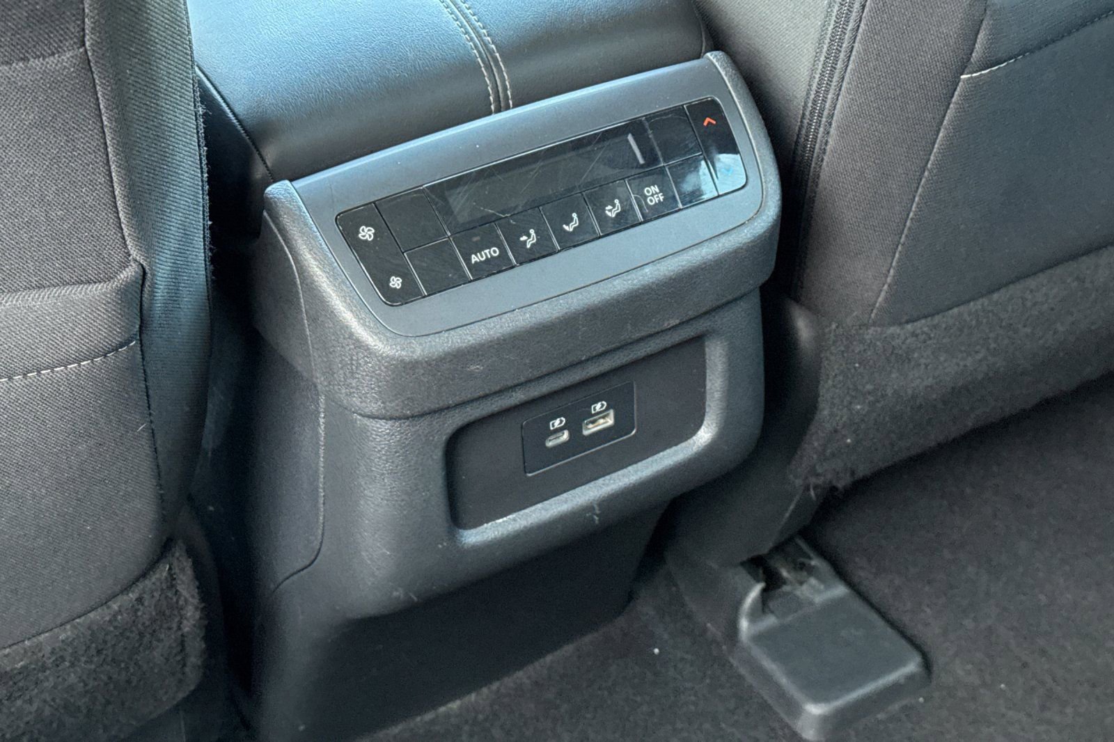 Certified 2024 Nissan Pathfinder SV image 14