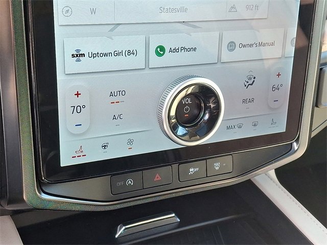 Used 2024 Ford Expedition Platinum image 16