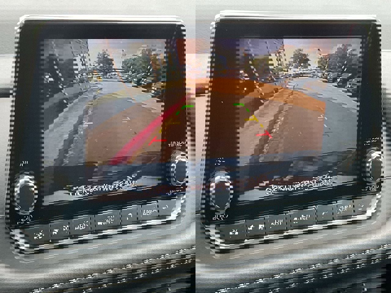 Used 2025 Nissan Rogue SV image 30