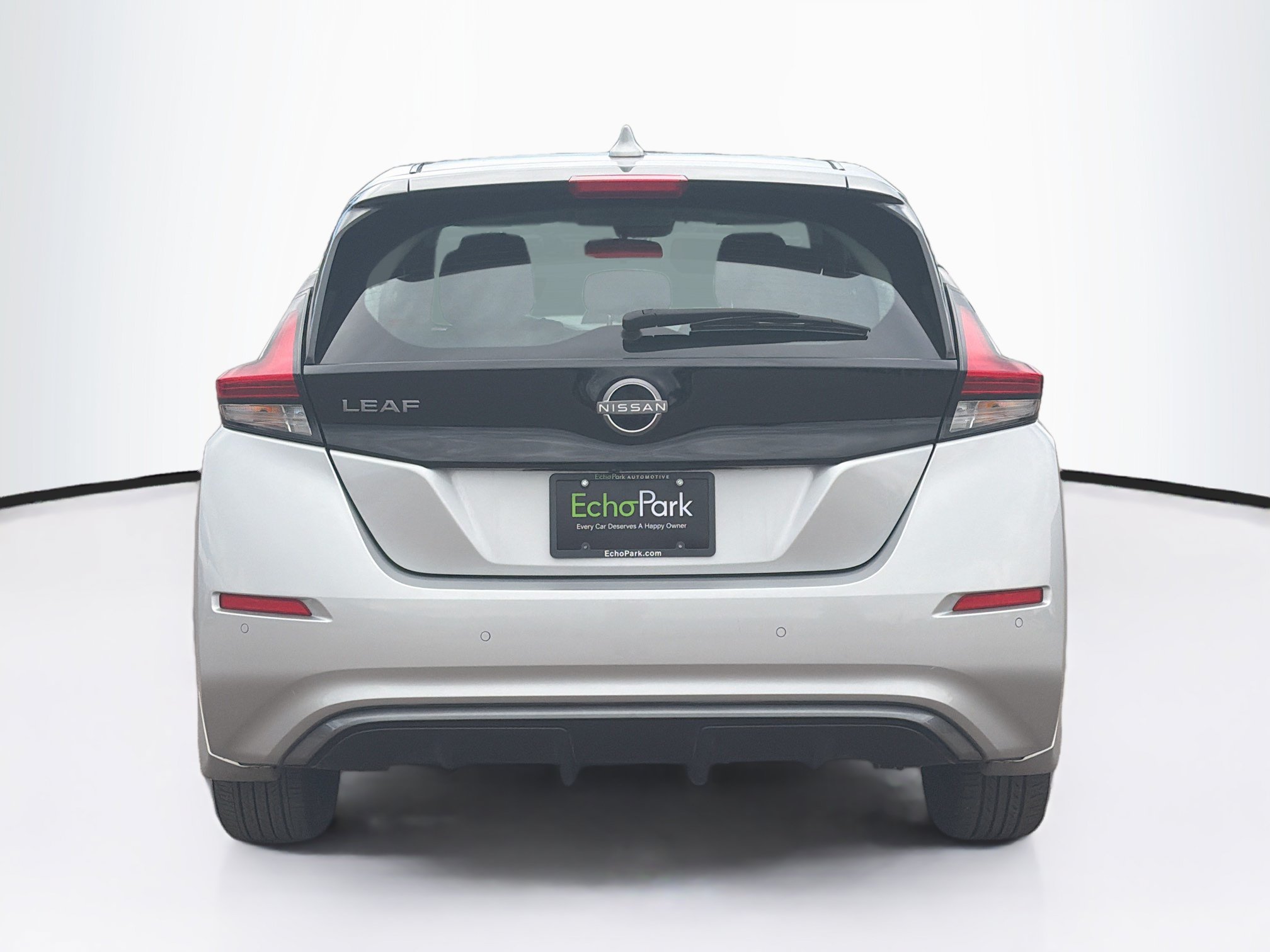 Used 2024 Nissan Leaf S FWD image 7