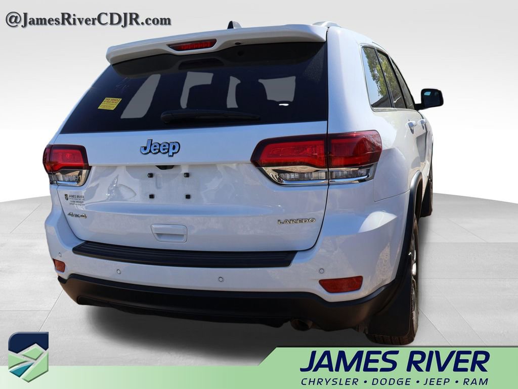 Used 2020 Jeep Grand Cherokee Laredo w/ 18" Wheel & 8.4" Radio Group image 16