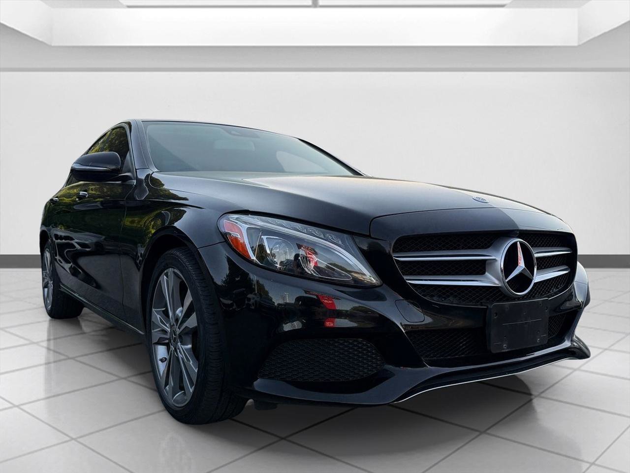 Used 2017 Mercedes-Benz C 300 4MATIC Sedan image 5