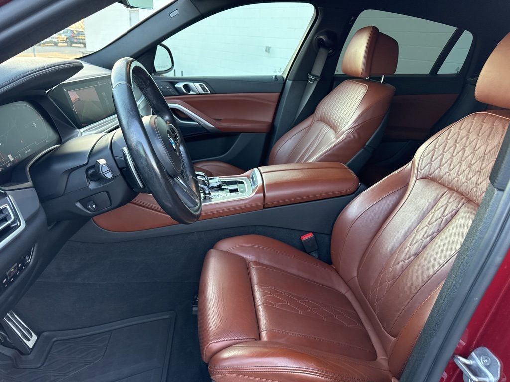 Used 2023 BMW X6 xDrive40i w/ M Sport Package AWD/4WD image 23