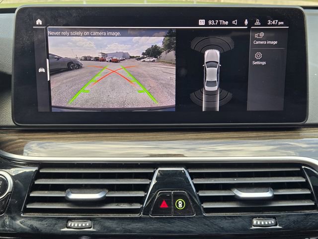 Used 2021 BMW 530i RWD image 13