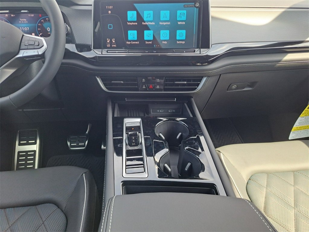 New 2026 Volkswagen Atlas Cross Sport SEL Premium R-Line image 21