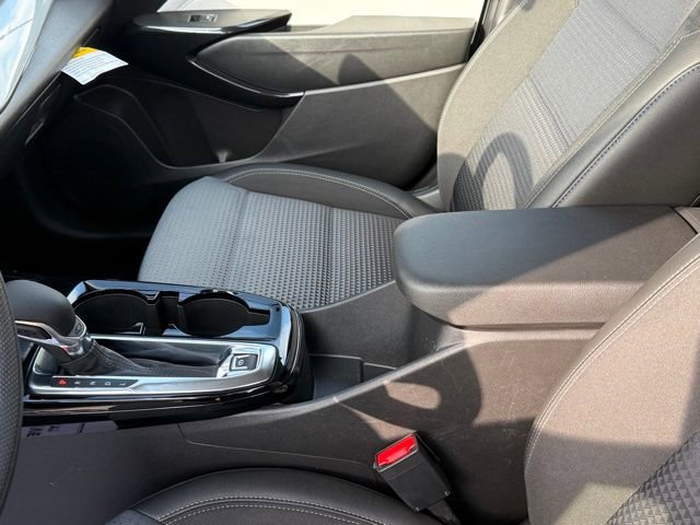 Used 2025 Chevrolet Trax LT FWD image 23