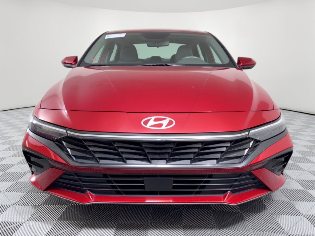 Used 2025 Hyundai Elantra SEL FWD image 6