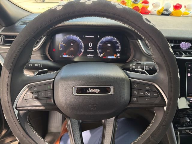 Used 2024 Jeep Grand Cherokee Laredo RWD image 7