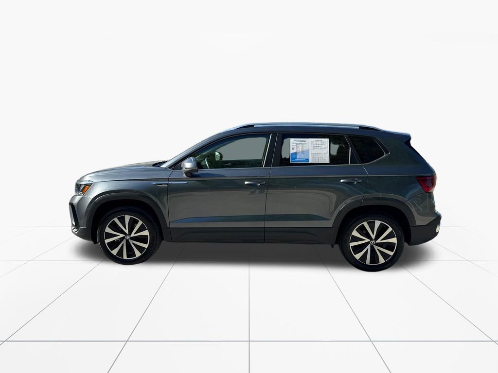 Used 2022 Volkswagen Taos SE AWD/4WD image 4