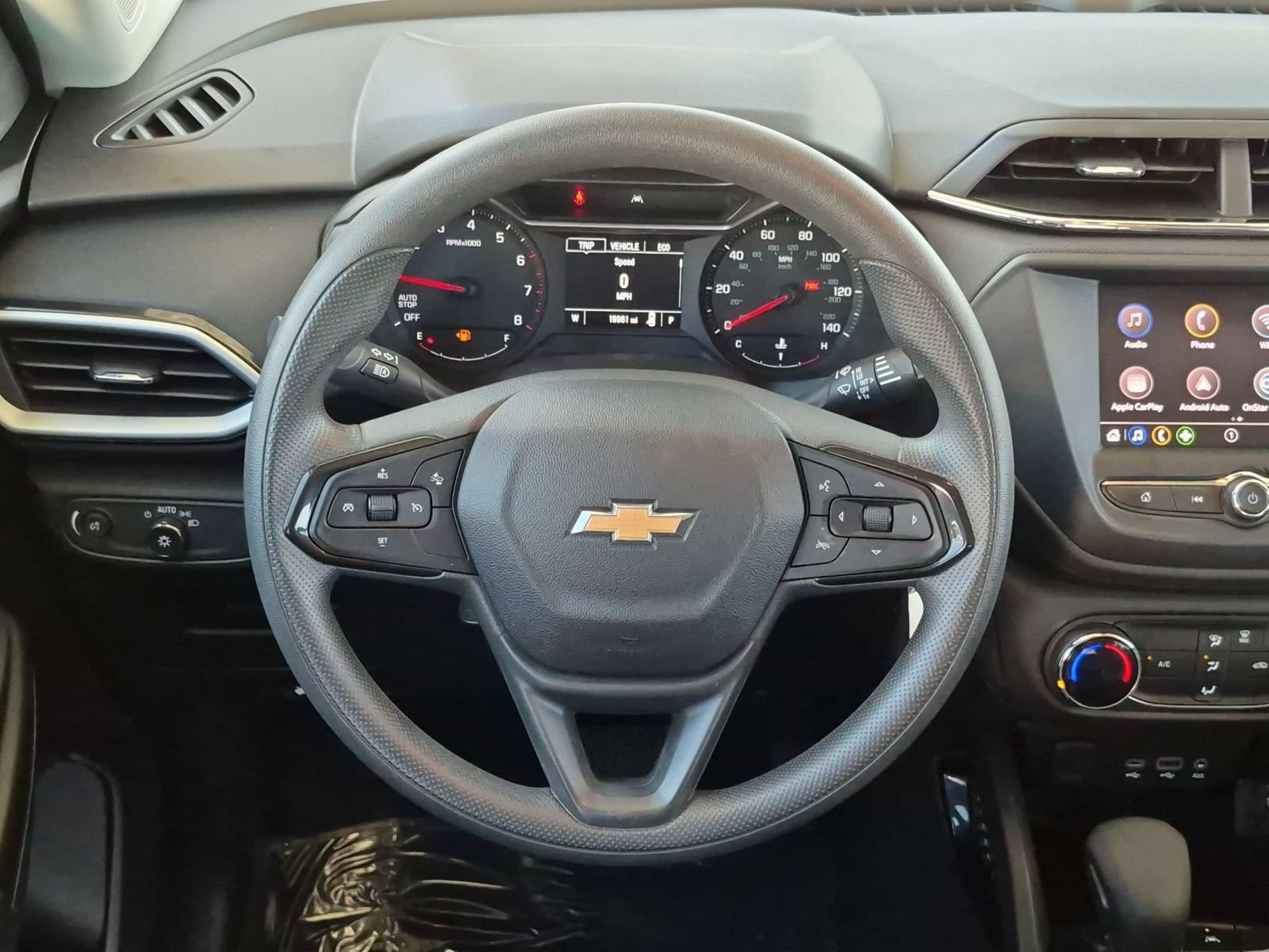 Used 2023 Chevrolet TrailBlazer LS FWD image 13