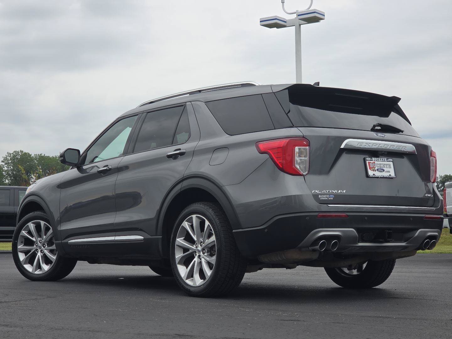 Used 2021 Ford Explorer Platinum w/ Equipment Group 601A AWD/4WD image 18