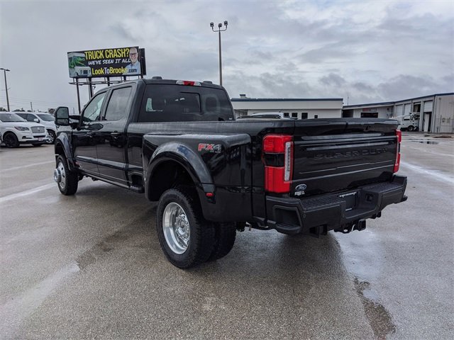 New 2026 Ford F450 Platinum w/ FX4 Off-Road Package image 5