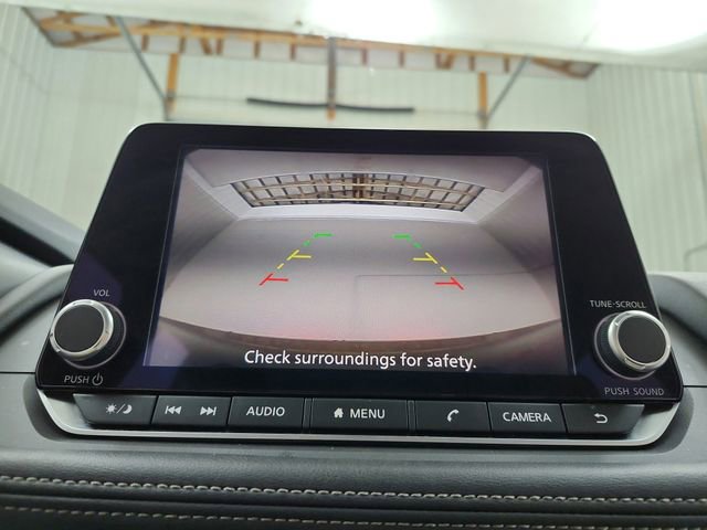 Used 2025 Nissan Rogue SV w/ SV Premium Package image 30