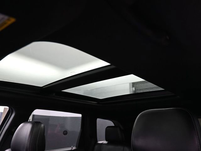 Used 2014 Jeep Grand Cherokee SRT8 w/ Luxury Group II image 31