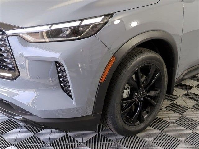 Certified 2025 INFINITI QX60 Luxe w/ Black Edition image 32