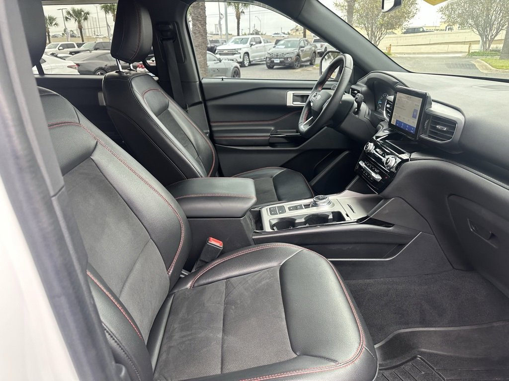 Used 2022 Ford Explorer ST-Line image 23