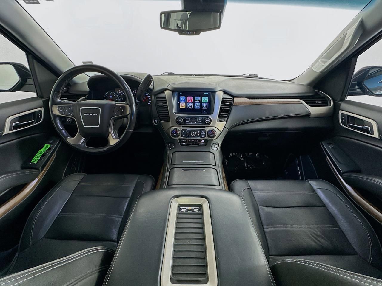 Used 2019 GMC Yukon Denali image 10