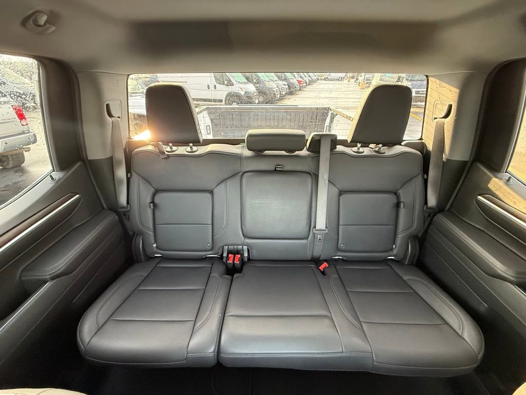 Used 2024 GMC Sierra 1500 SLT image 17