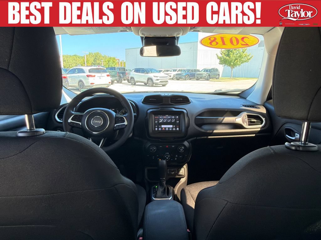 Used 2018 Jeep Renegade Latitude FWD image 22