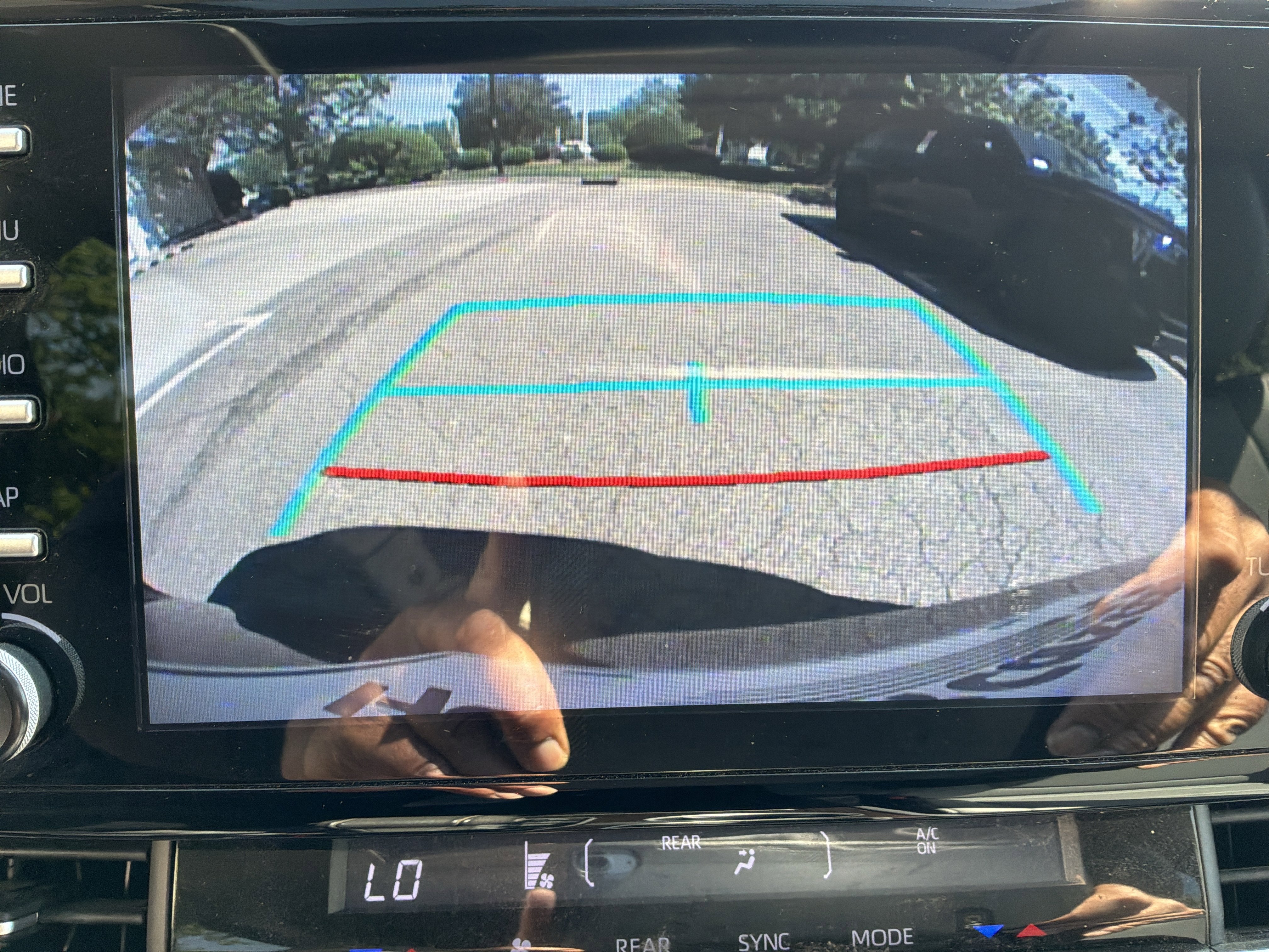 Used 2021 Toyota Sienna XLE image 25