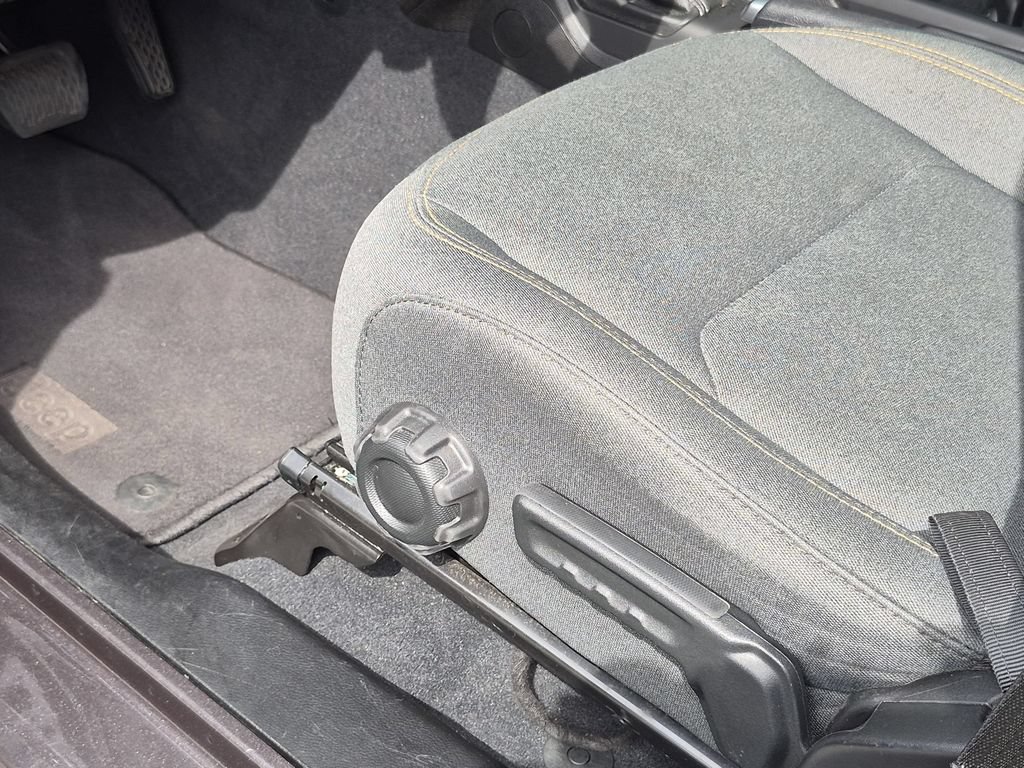 Used 2025 Jeep Wrangler Unlimited Sport AWD/4WD image 14