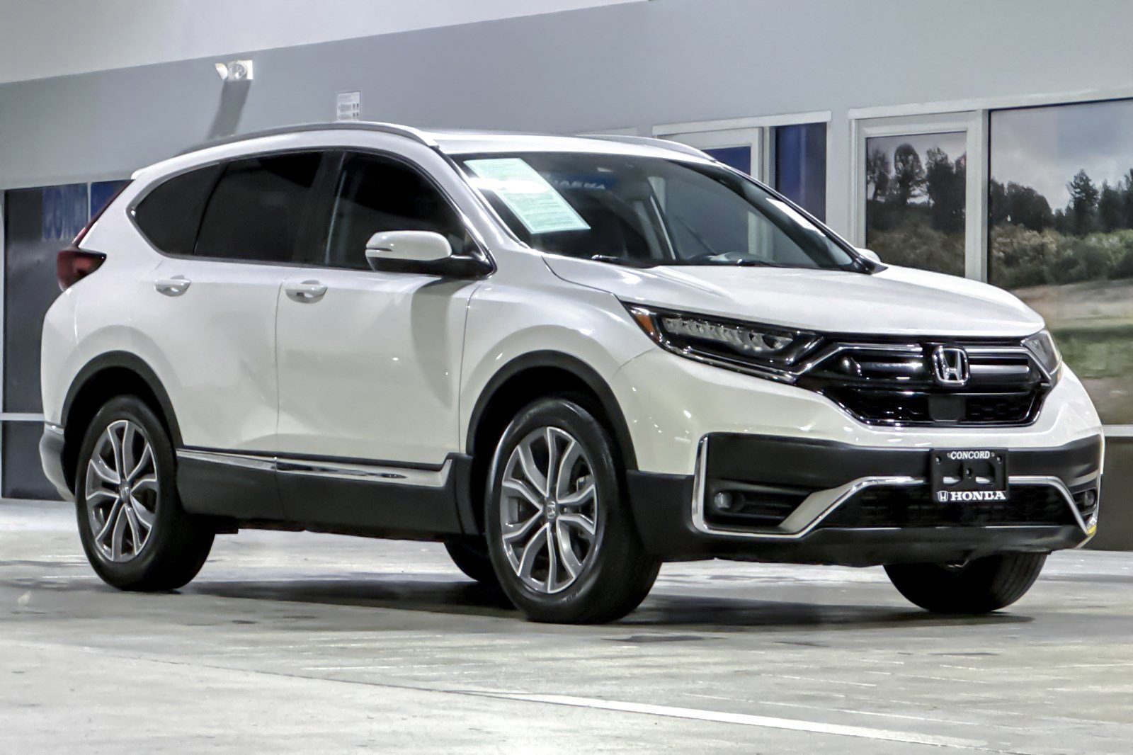 Used 2022 Honda CR-V Touring image 6