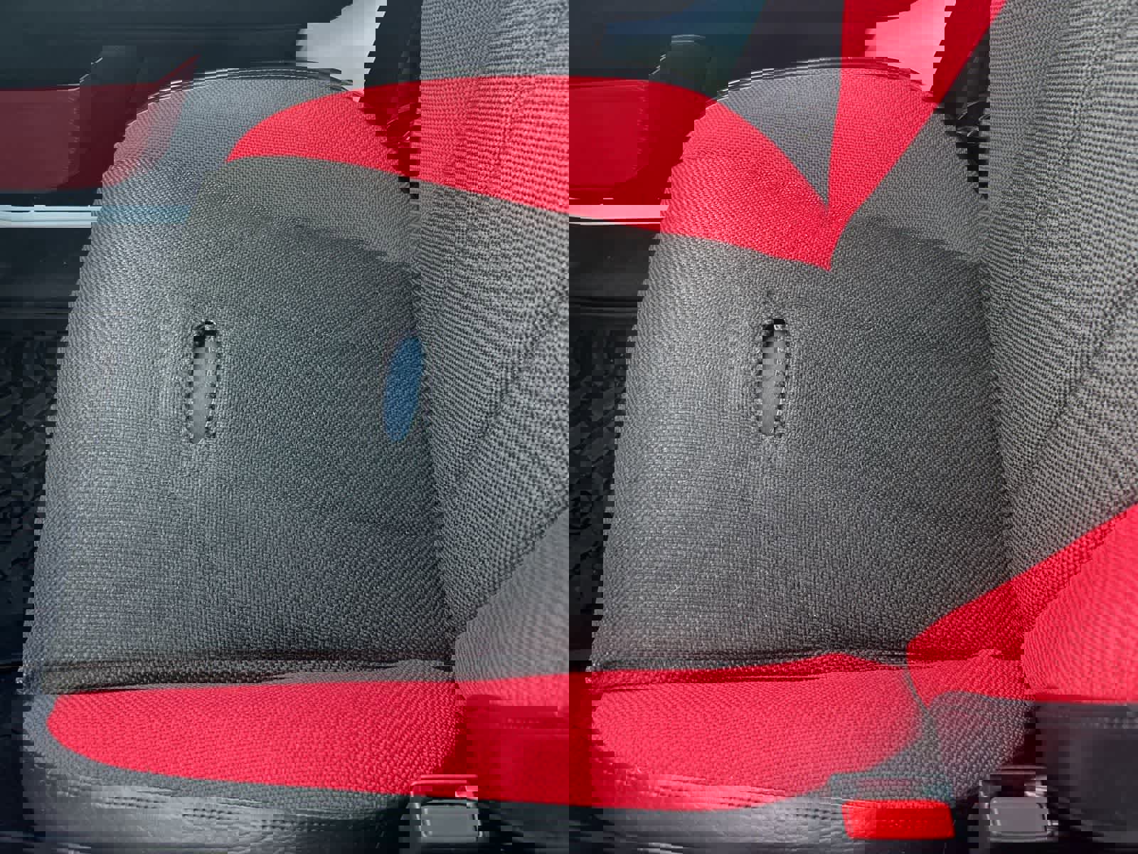 Used 2012 Jeep Wrangler Unlimited Sport image 77