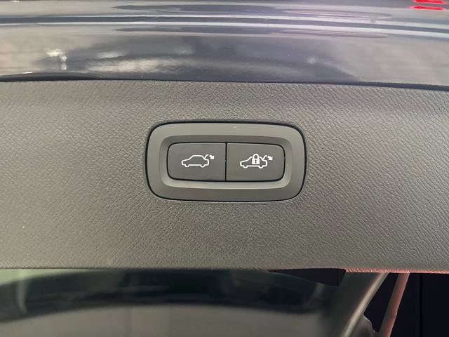 Used 2024 Volvo XC90 T8 Ultimate w/ Protection Package Premier image 16