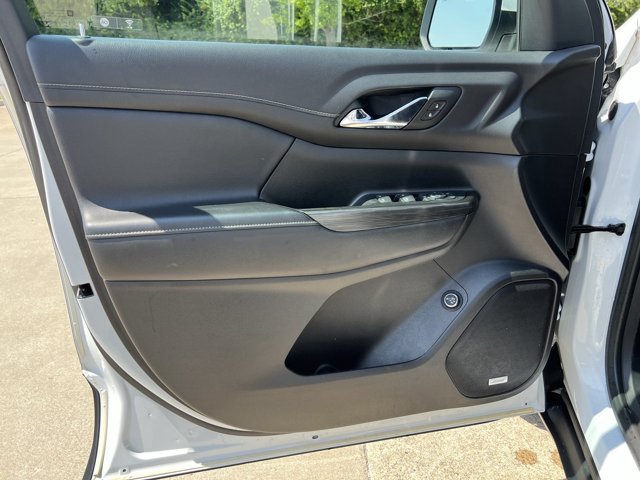 Used 2020 GMC Acadia SLT FWD image 23