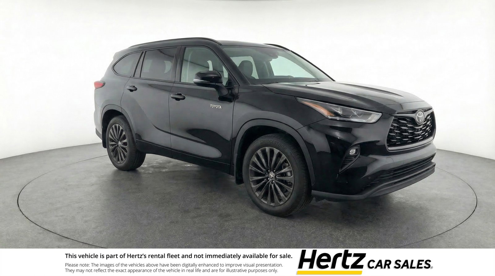 Used 2025 Toyota Highlander XSE image 1