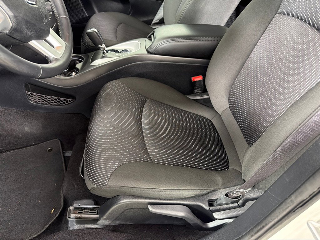 Used 2019 Dodge Journey SE FWD image 10