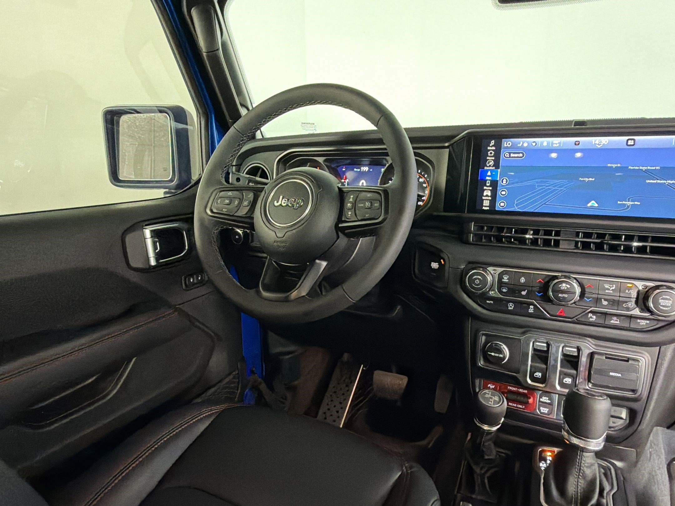 Used 2026 Jeep Wrangler Rubicon AWD/4WD image 27