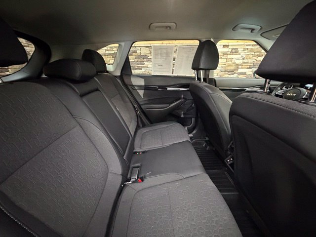 Used 2024 Kia Seltos S AWD/4WD image 18