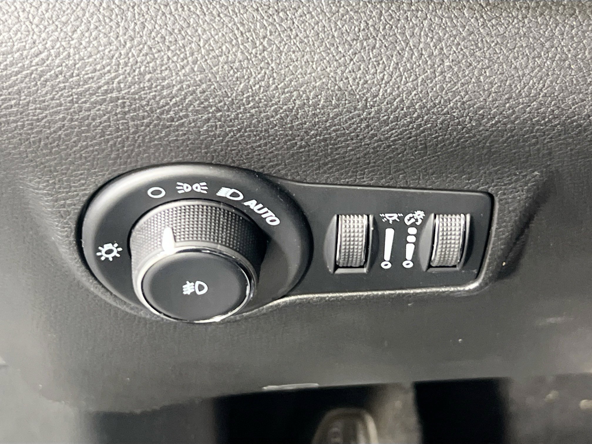 Used 2022 Jeep Compass Trailhawk w/ Trailhawk Convenience Group image 10