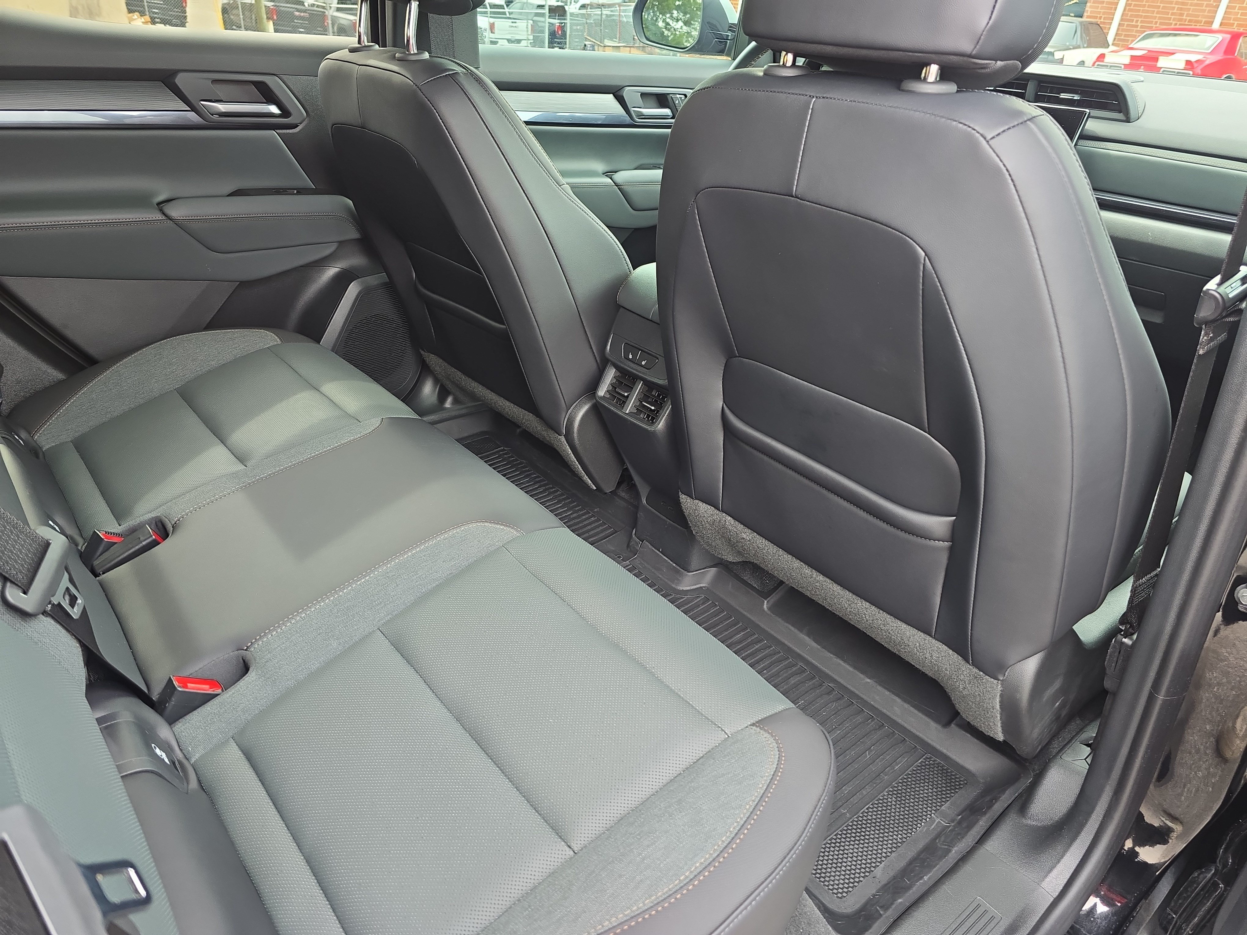 Used 2026 GMC Terrain AT4 w/ Convenience Package III AWD/4WD image 11