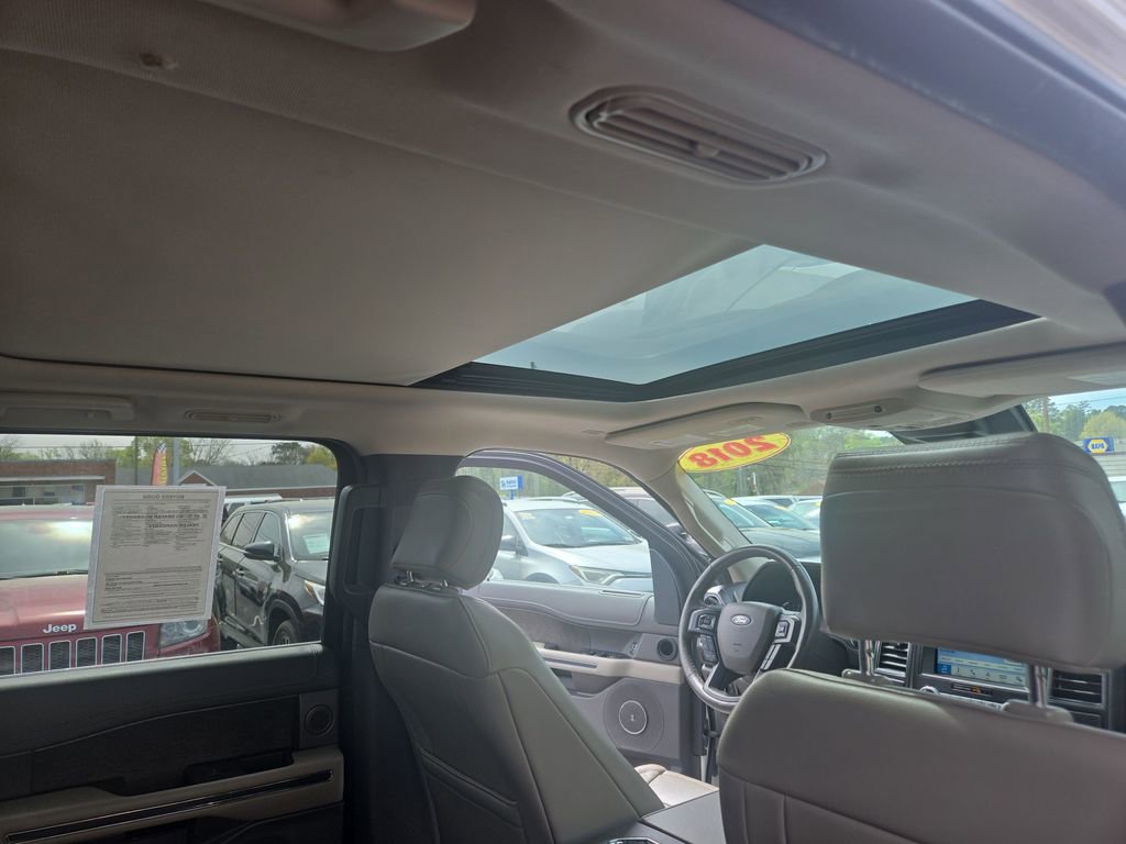 Used 2018 Ford Expedition Limited w/ Equipment Group 302A image 29