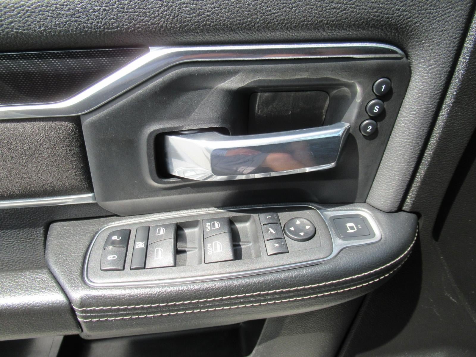 Used 2022 RAM 2500 Laramie w/ Night Edition AWD/4WD image 21