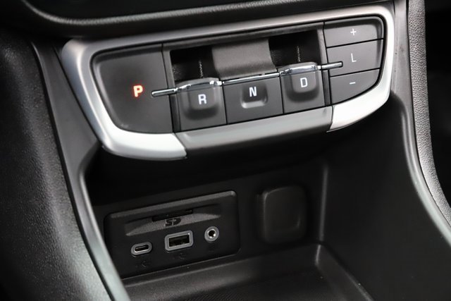 Used 2023 GMC Terrain SLE w/ Driver Convenience Package image 30